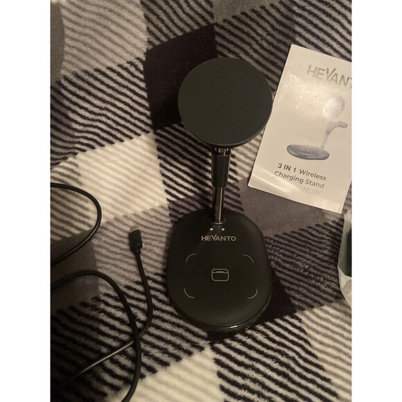 3 in 1 Magsafe Wireless Charger Stand for Iphone, Apple Watch and Airpod - Picture 7 of 7